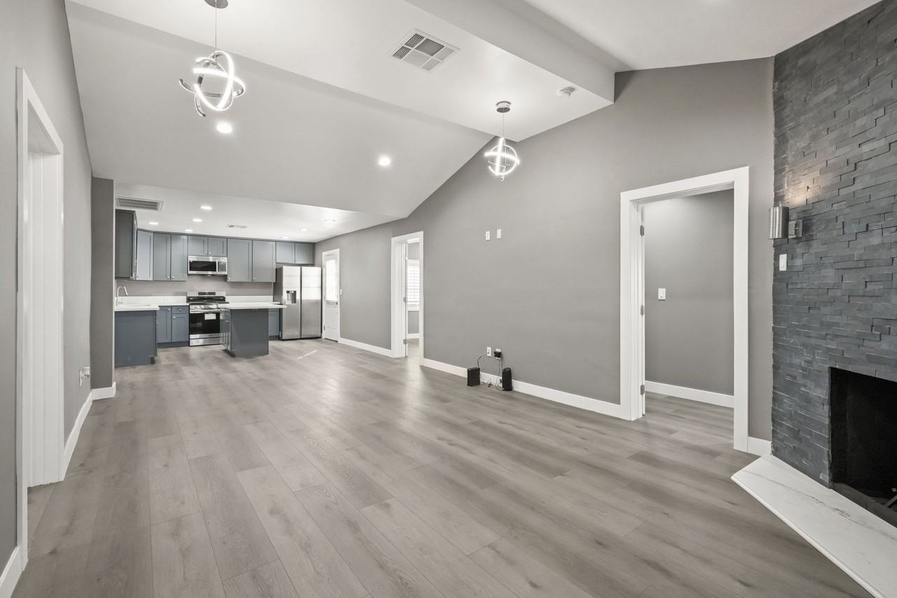 13052 Terra Bella St #NA - Photo 4 of 35