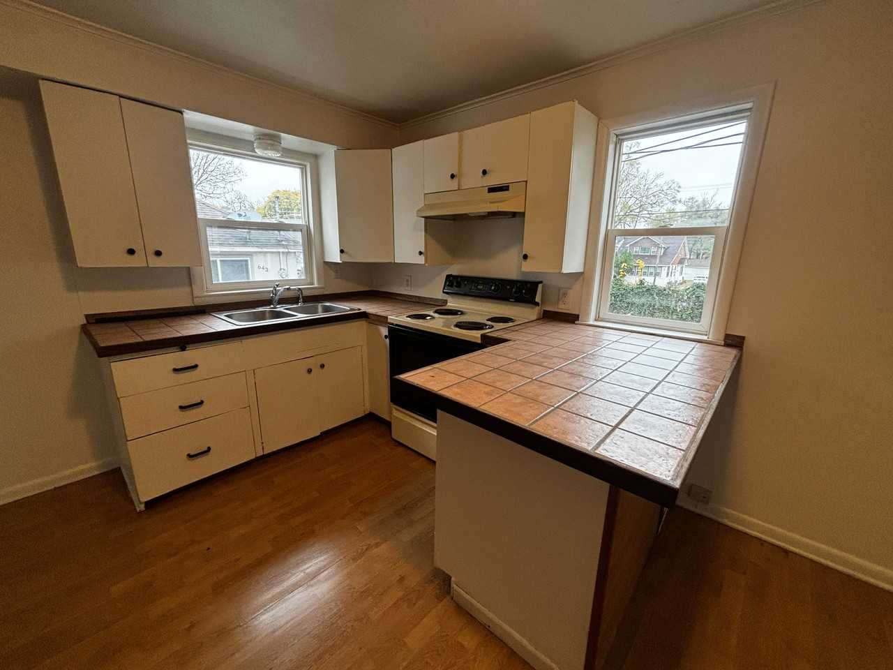 641 Phillips St #1-2 - Photo 3 of 13