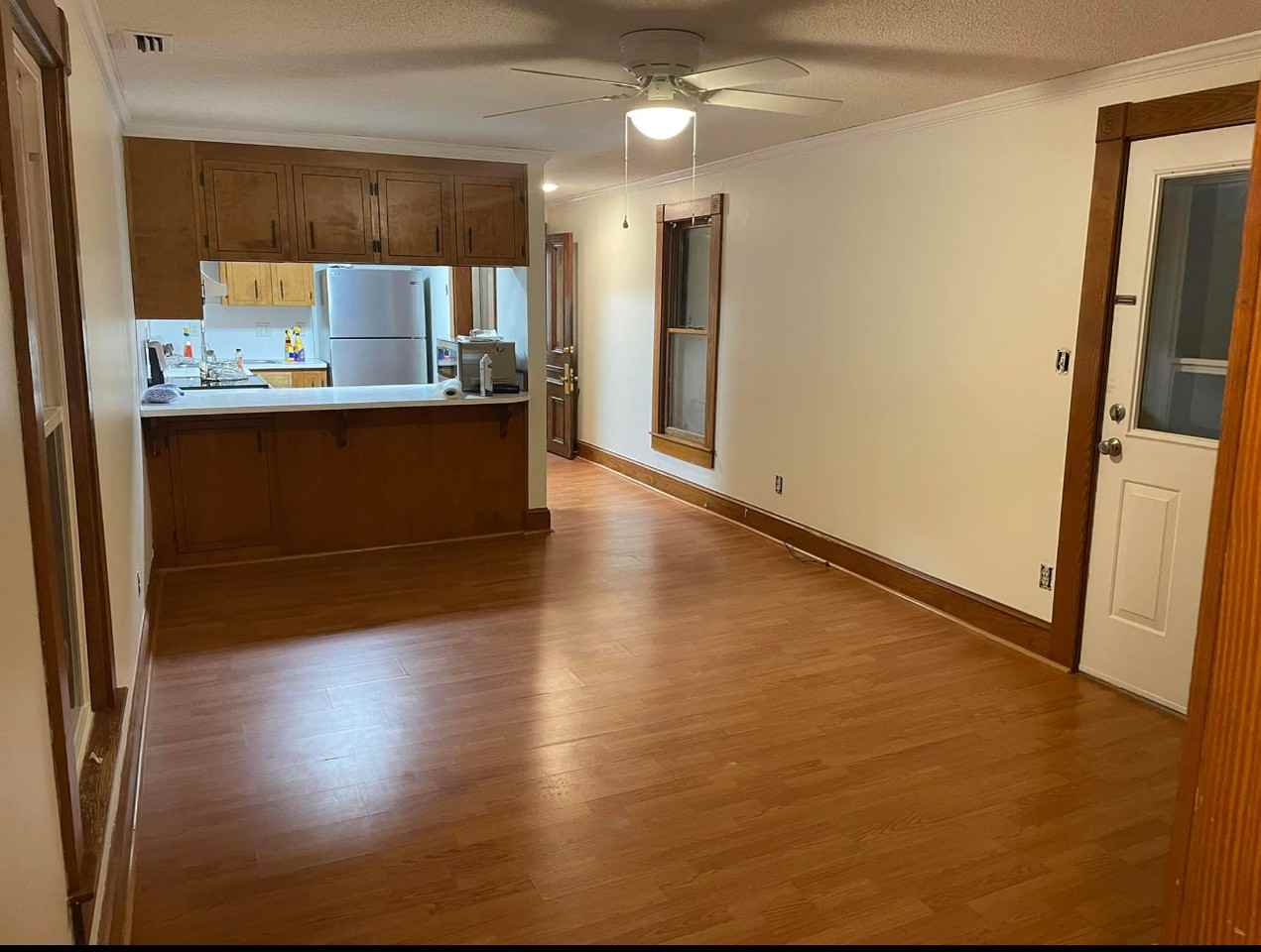 712 S Main St #712B - Photo 2 of 14