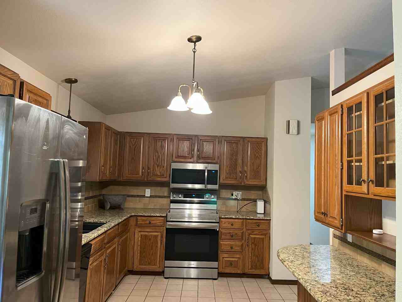 2631 Brookwood Dr #NA - Photo 3 of 11