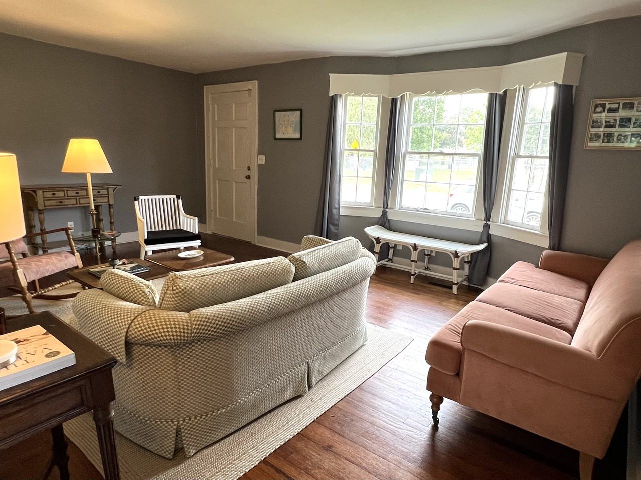 2211 E 42nd St #NA - Photo 2 of 20