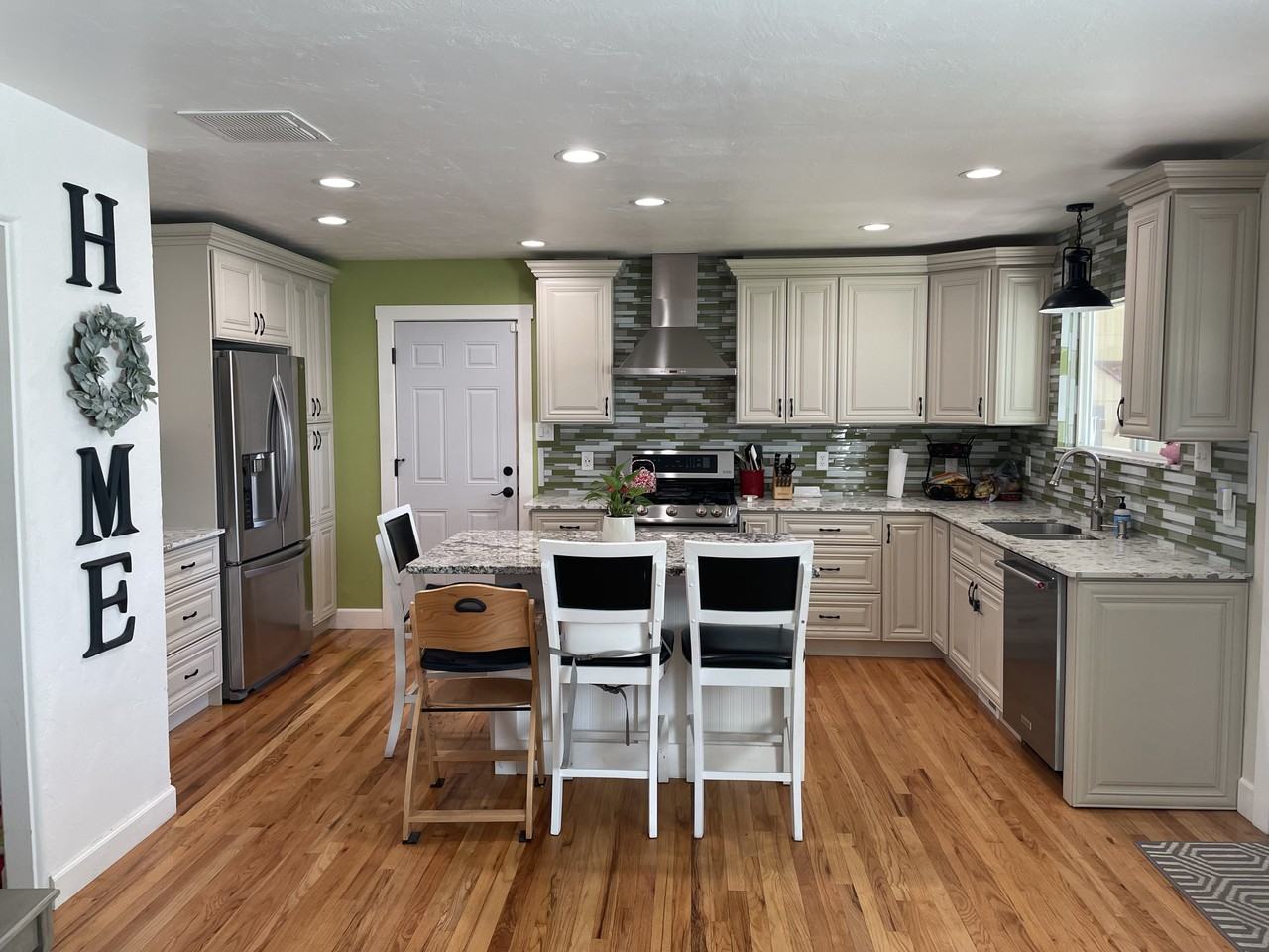 1010 Sewell Dr #NA - Photo 3 of 11