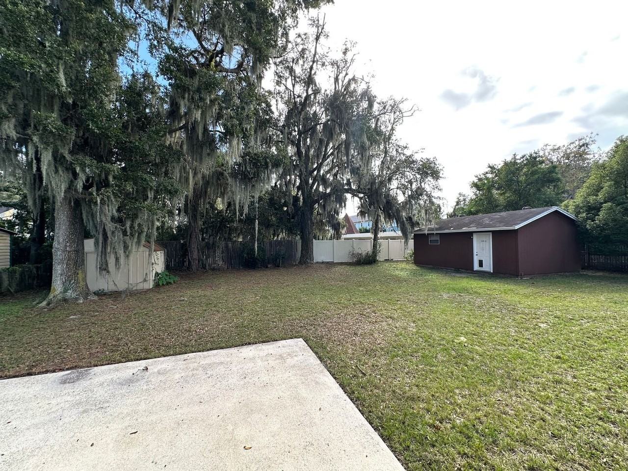 5550 Darlow Ave - Photo 3 of 16