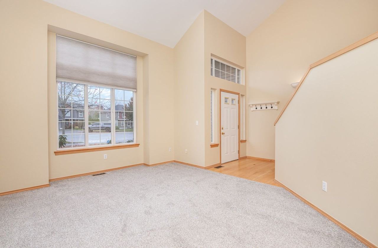 4311 Ne 9th Pl - Photo 3 of 20