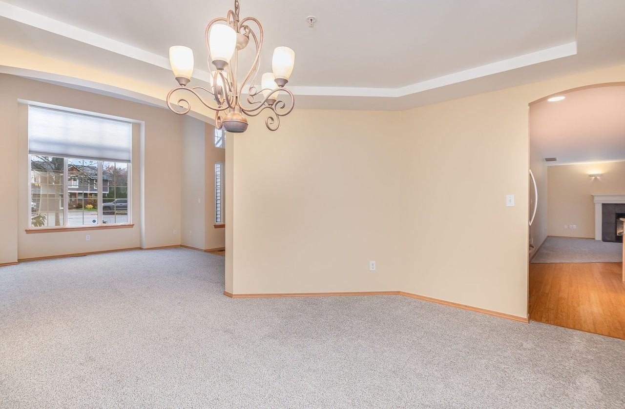 4311 Ne 9th Pl - Photo 6 of 20