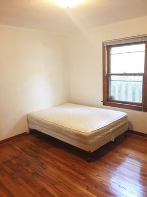 310 W Green St - Photo 3 of 6