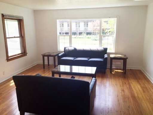 310 W Green St - Photo 5 of 6