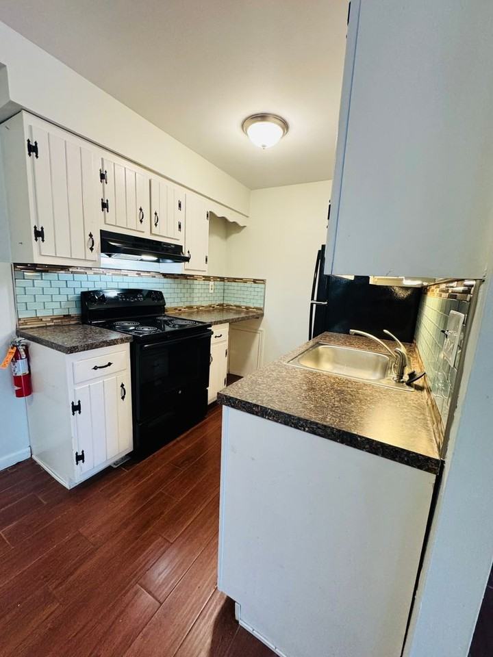 Taylor Court Apartments - Photo 4 of 24