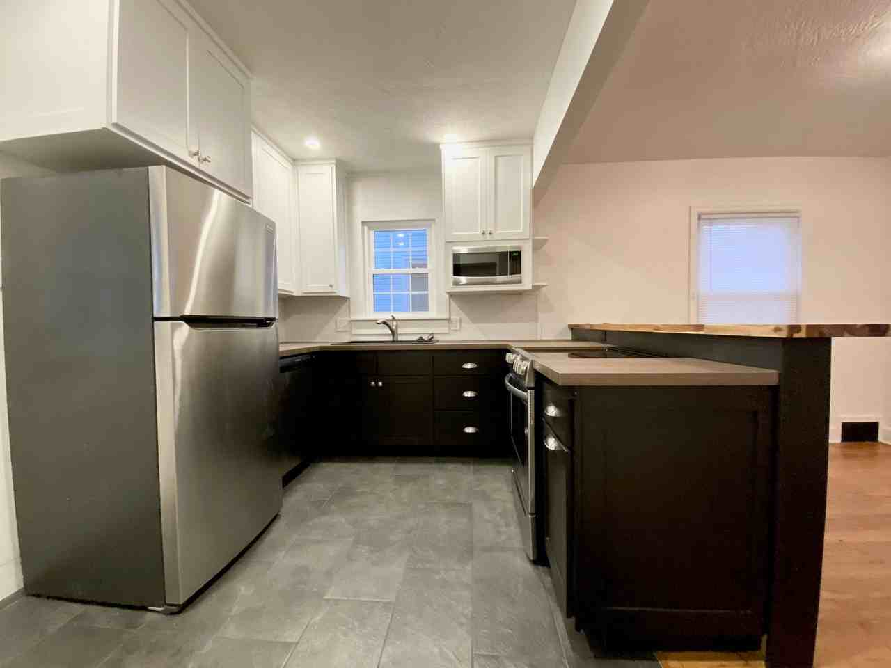 659 S Mccann Ave - Photo 4 of 9