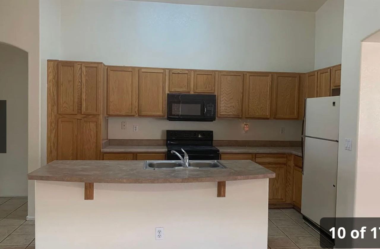 978 E Monteleone St - Photo 4 of 11