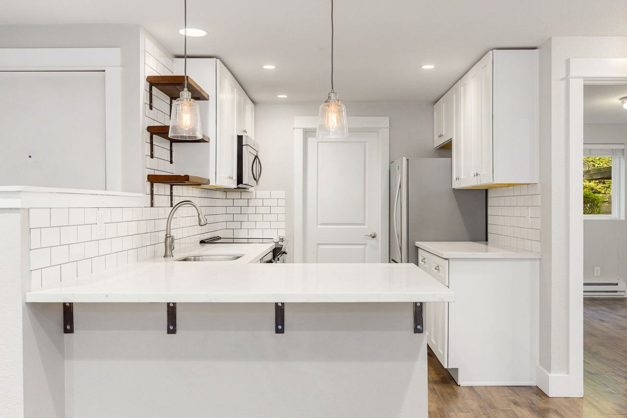 720 Kirkland Cir - Photo 4 of 18