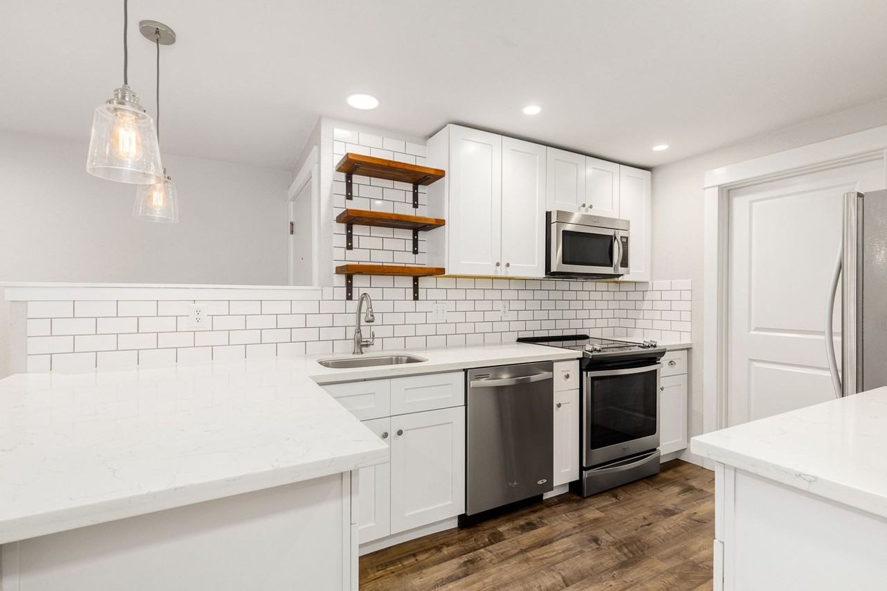 720 Kirkland Cir - Photo 5 of 18