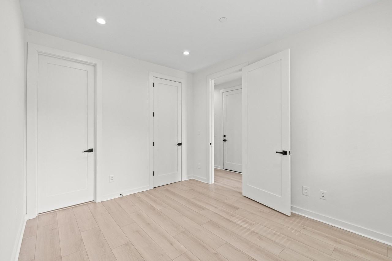 1408 Anderson St #C - Photo 6 of 38