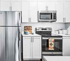 featured image of 425 River Rd