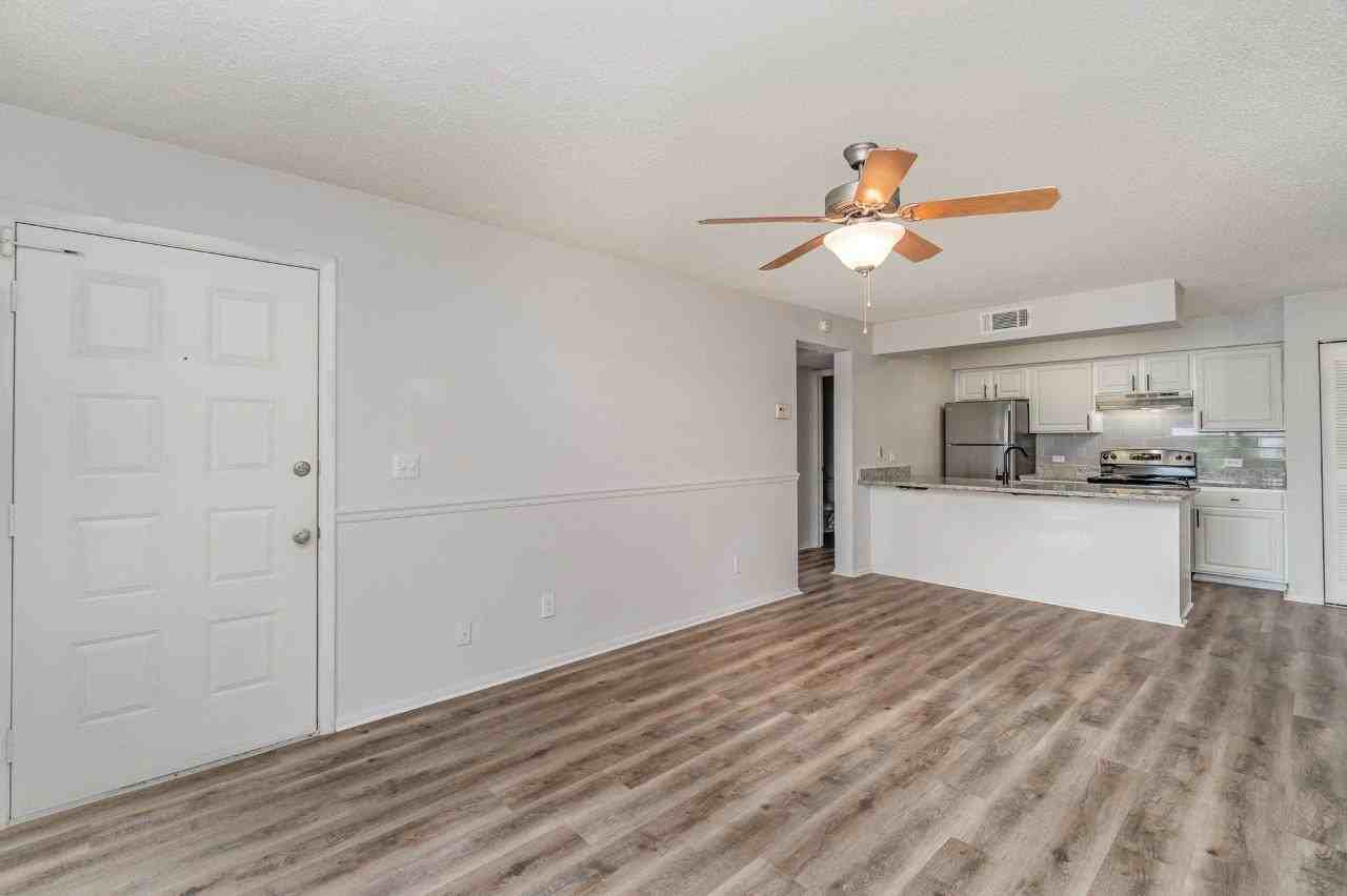 The Park at Positano - Photo 3 of 23