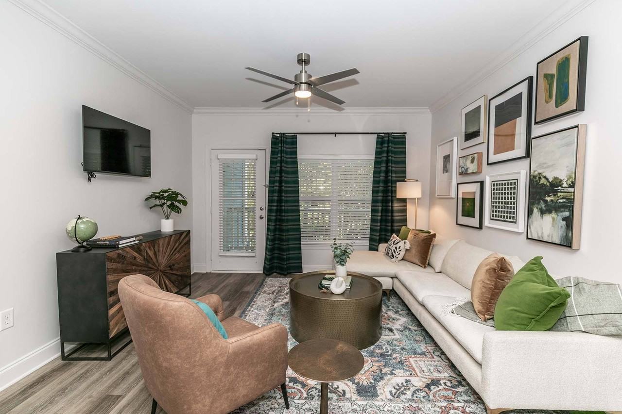 The Jackson Apartments - Photo 5 of 38