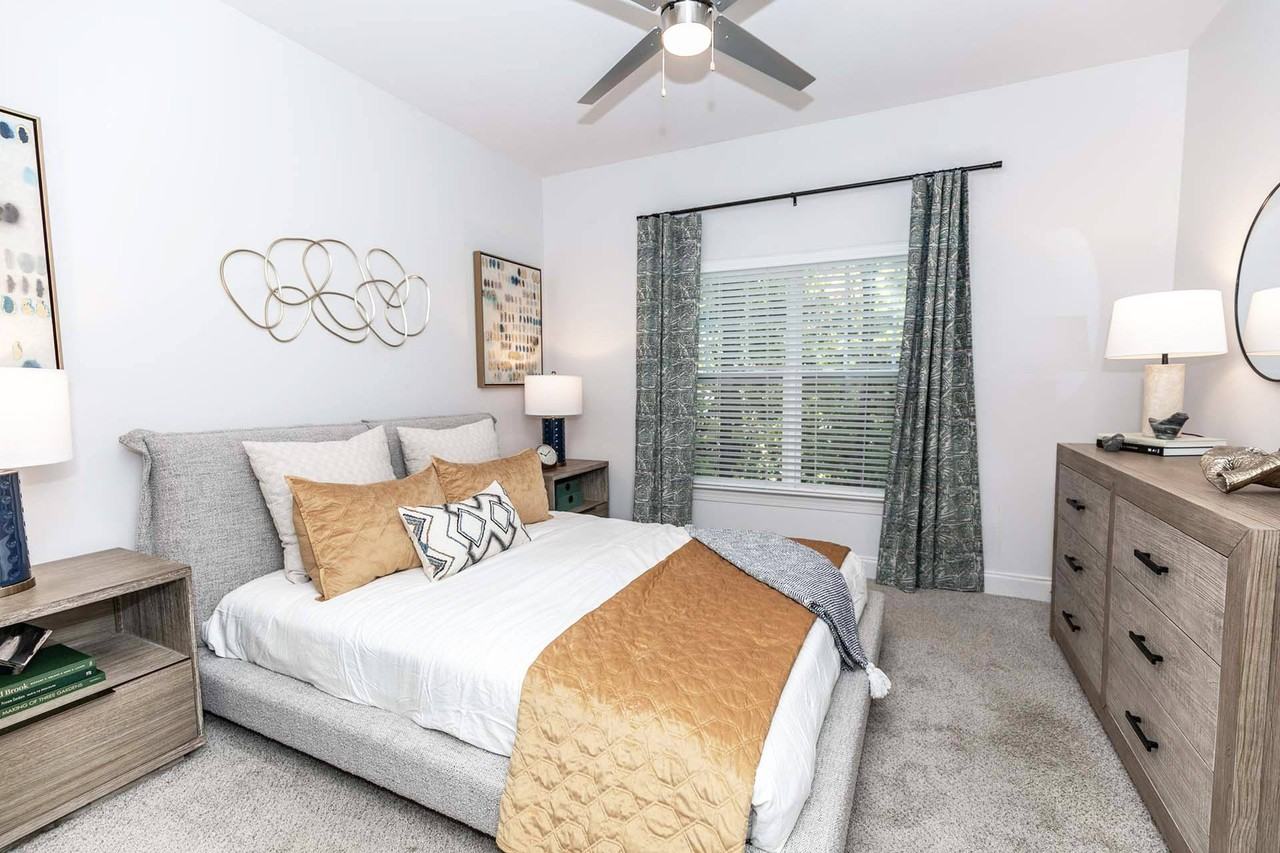 The Jackson Apartments - Photo 7 of 38