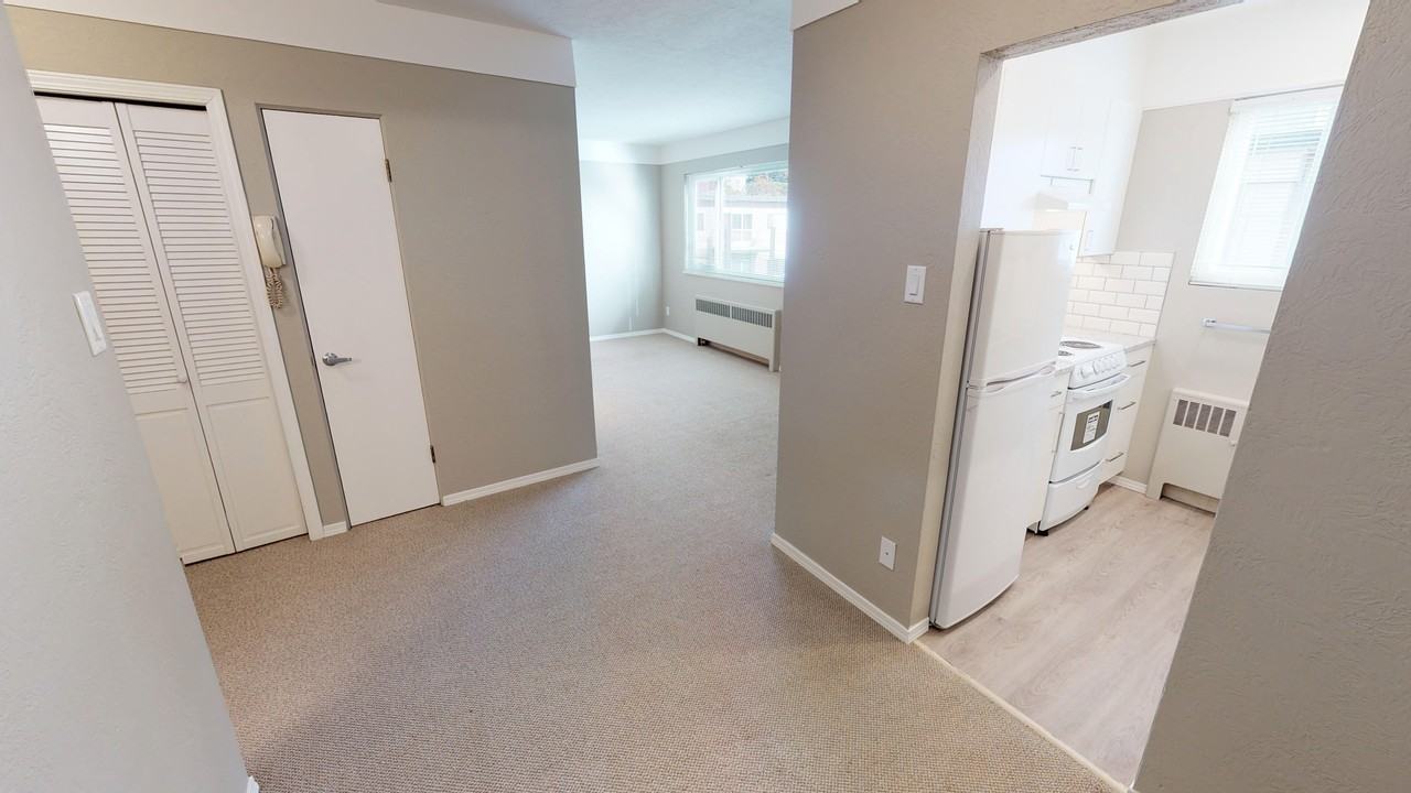 1194 Esquimalt Road #304 - Photo 3 of 8