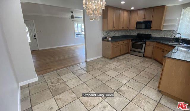 3713 Veteran Ave - Photo 3 of 8