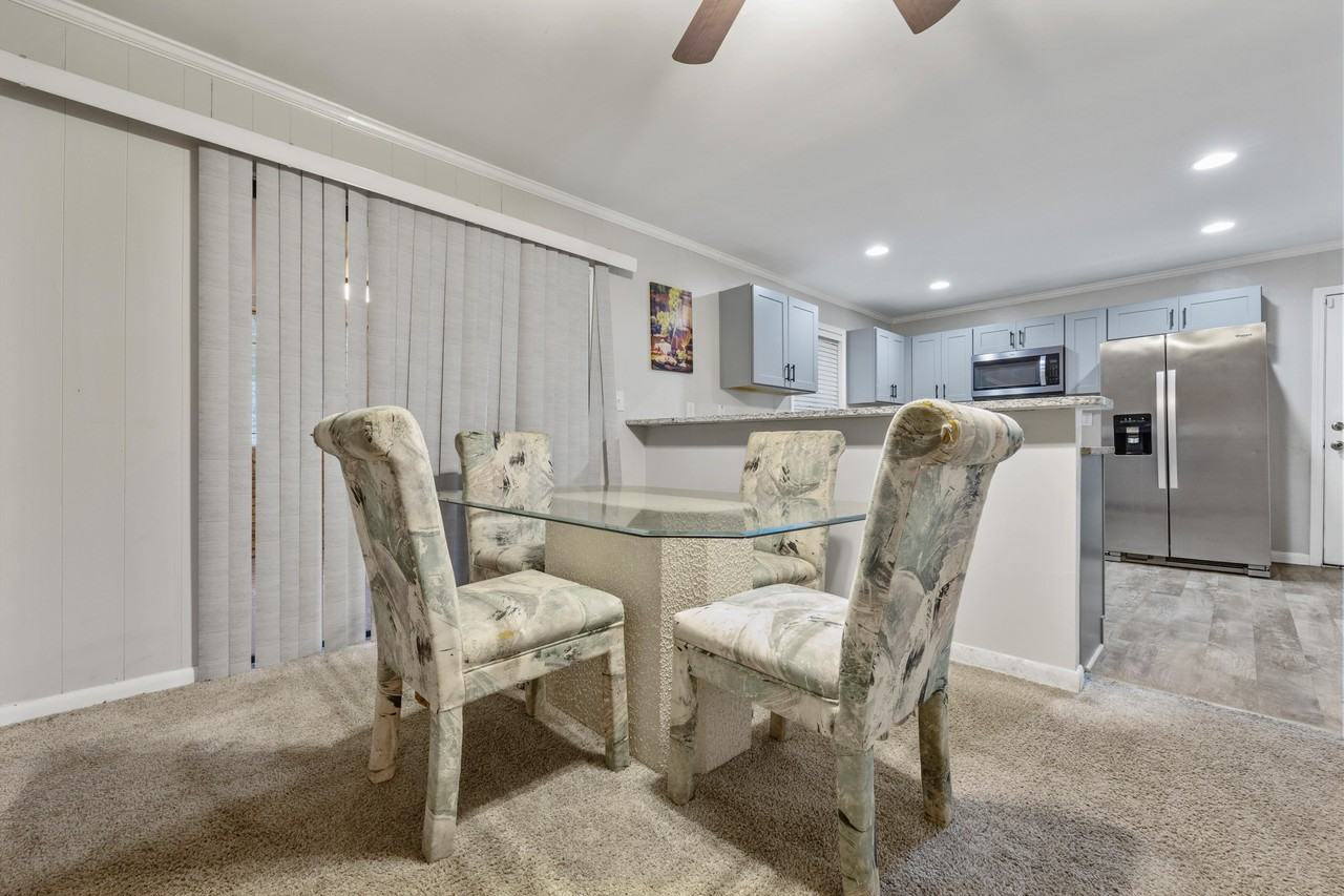 Delowe Pl Sw - Photo 4 of 11