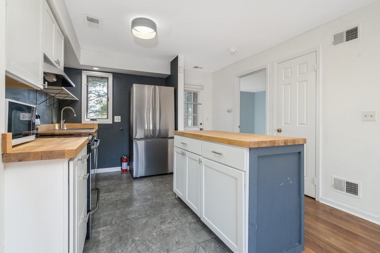 27 Troon Ter - Photo 2 of 19