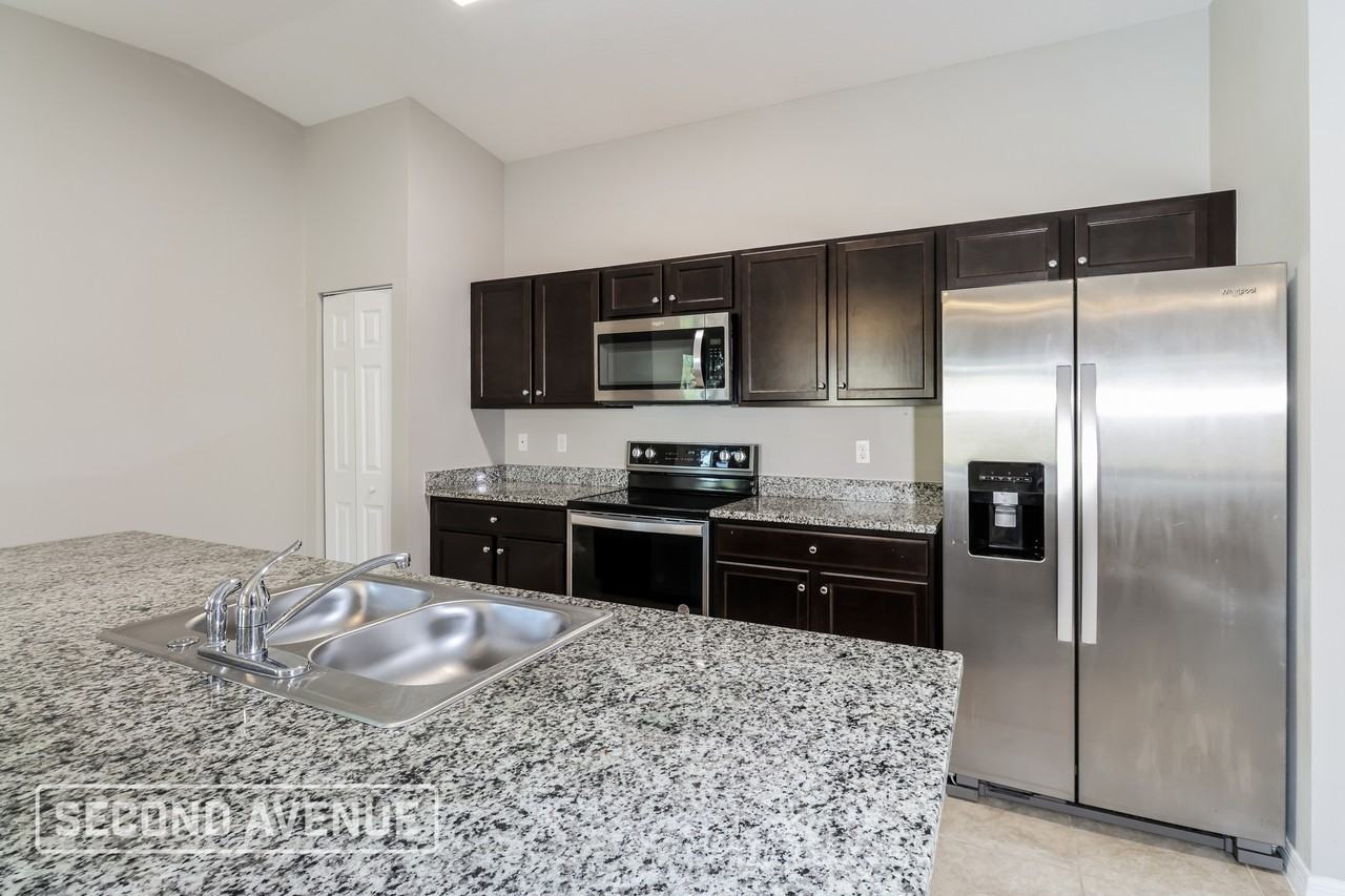 594 Topeka Rd Sw - Photo 4 of 27