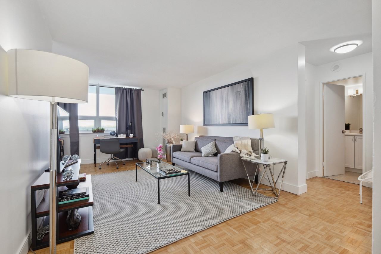 The Residence at Weston - Photo 2 of 16