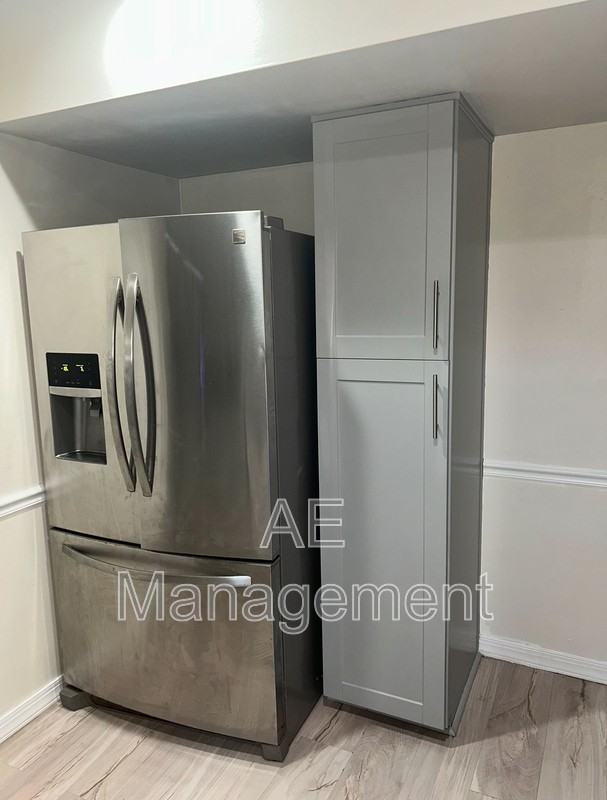 1373 Coral Pl - Photo 7 of 19