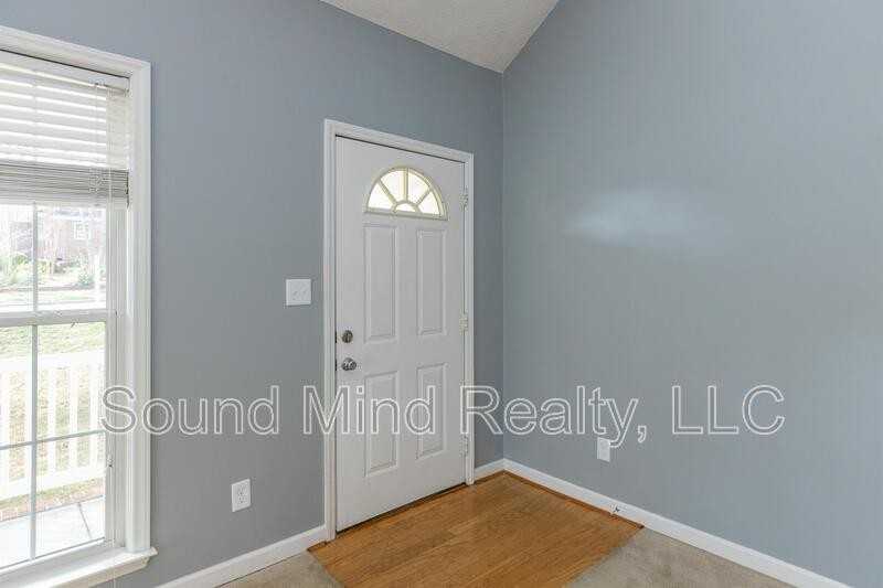 100 Waterstone Ln - Photo 3 of 30