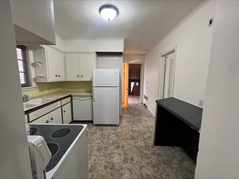 60 60/62 Tayco Street - Photo 6 of 11