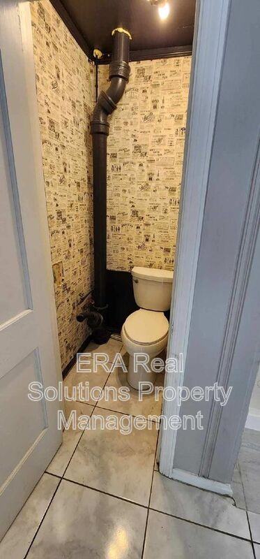 206 West Main Street - Photo 6 of 7