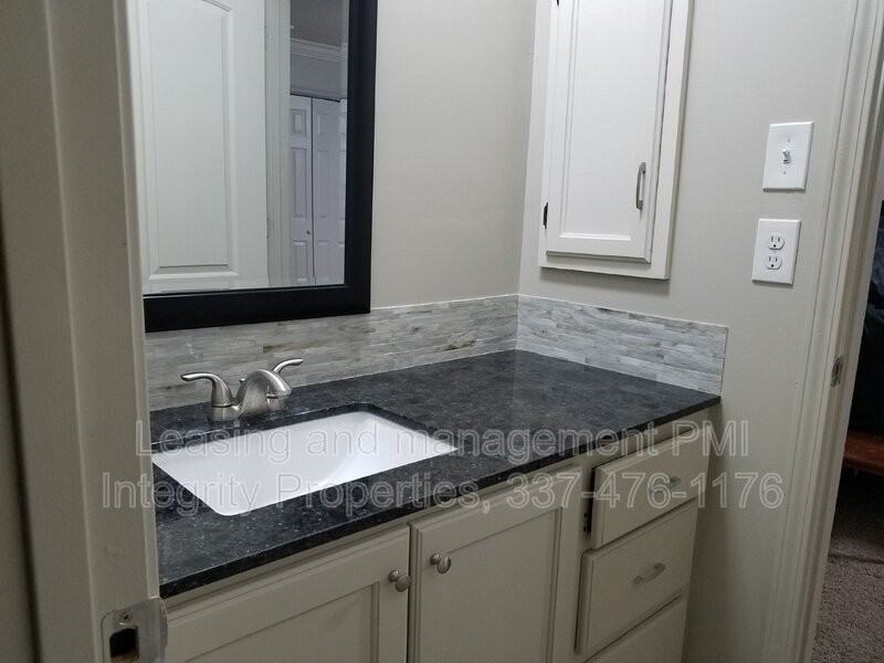 193 Southfield Pkwy - Photo 5 of 24