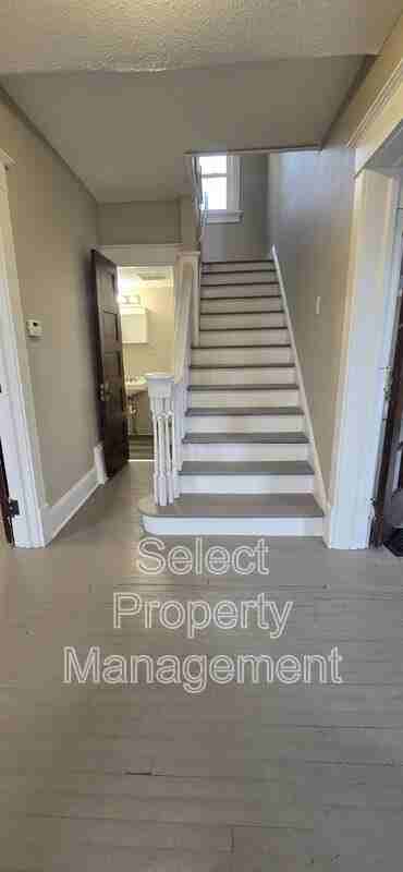3139 Fairfield Ave - Photo 2 of 26