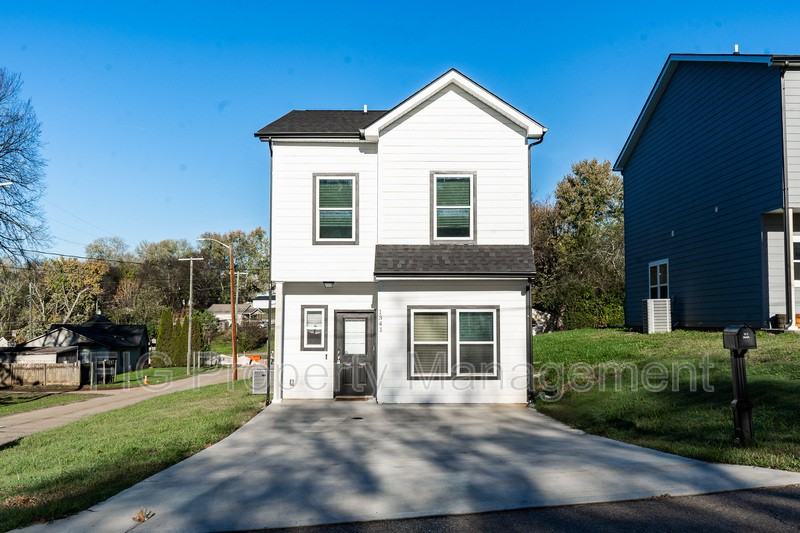 1341 W Baxter Ave - Photo 2 of 17