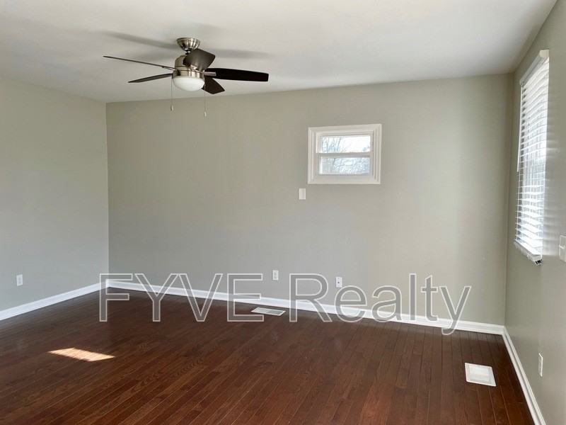 26 Jay St - Photo 3 of 13