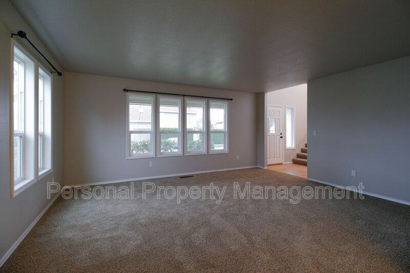 8012 Nw 11th Ct - Photo 3 of 22