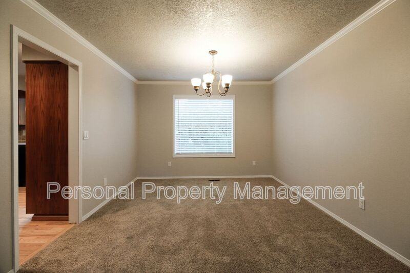 8012 Nw 11th Ct - Photo 4 of 22