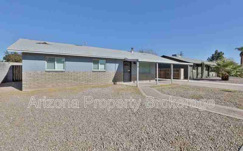 208 E Park Ave - Photo 2 of 25