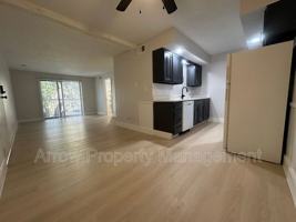 featured image of 3331 Holdrege St #10
