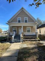 featured image of 724 N 30th St