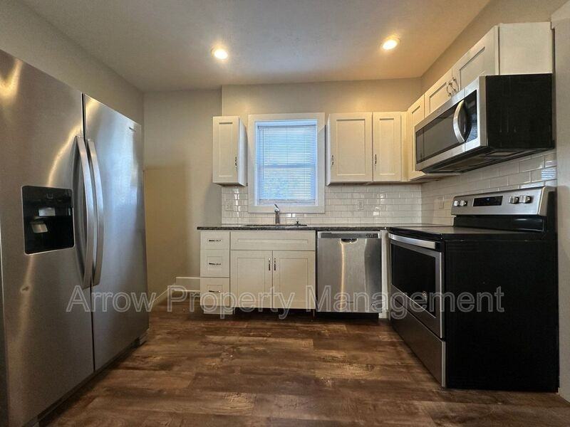 724 N 30th St - Photo 5 of 27