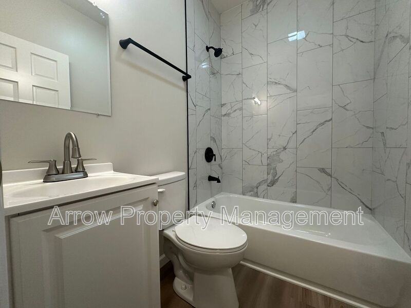 1522 D St #1524 - Photo 4 of 8