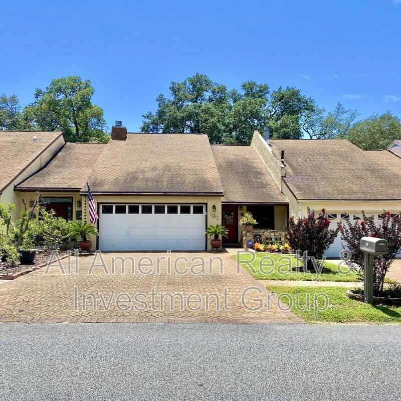 121 Gardner Dr - Photo 2 of 33