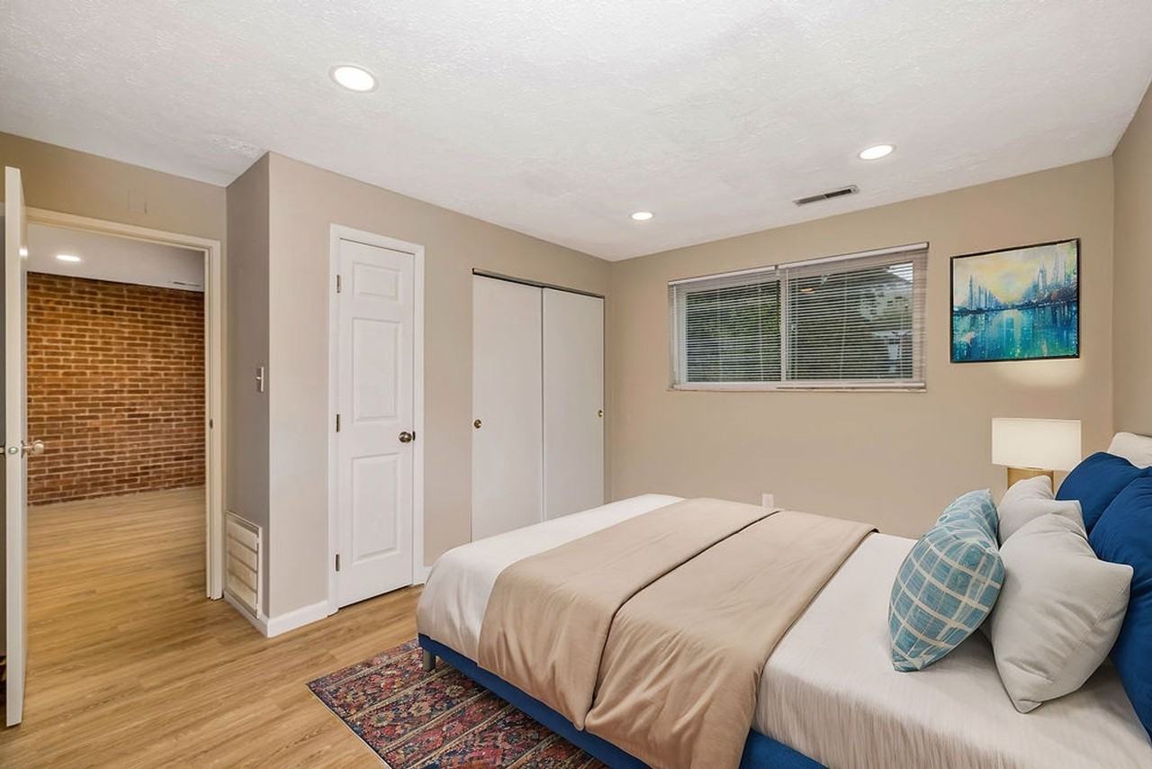 Delta Bend Apartments in Mount Lookout - Photo 3 of 18