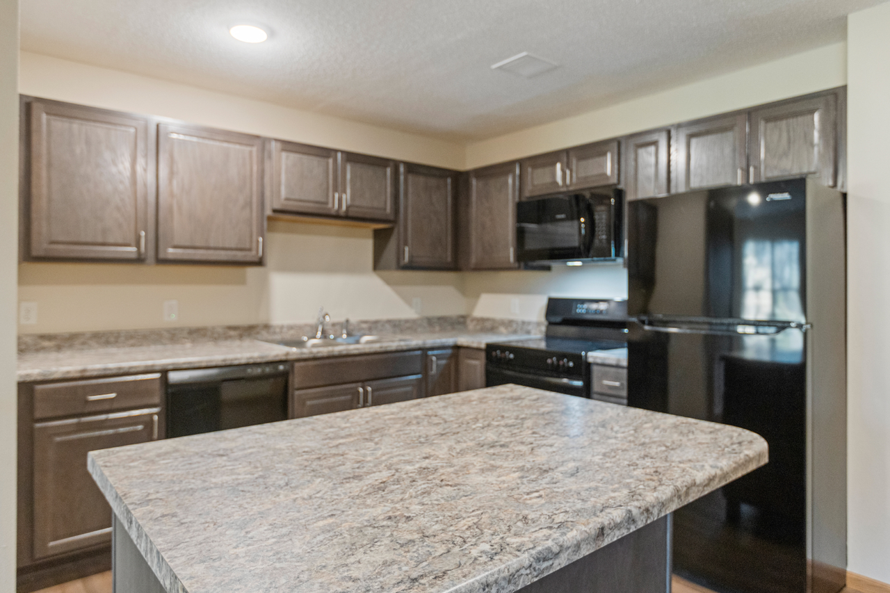 Kenyon Garden Apartments - Photo 2 of 25