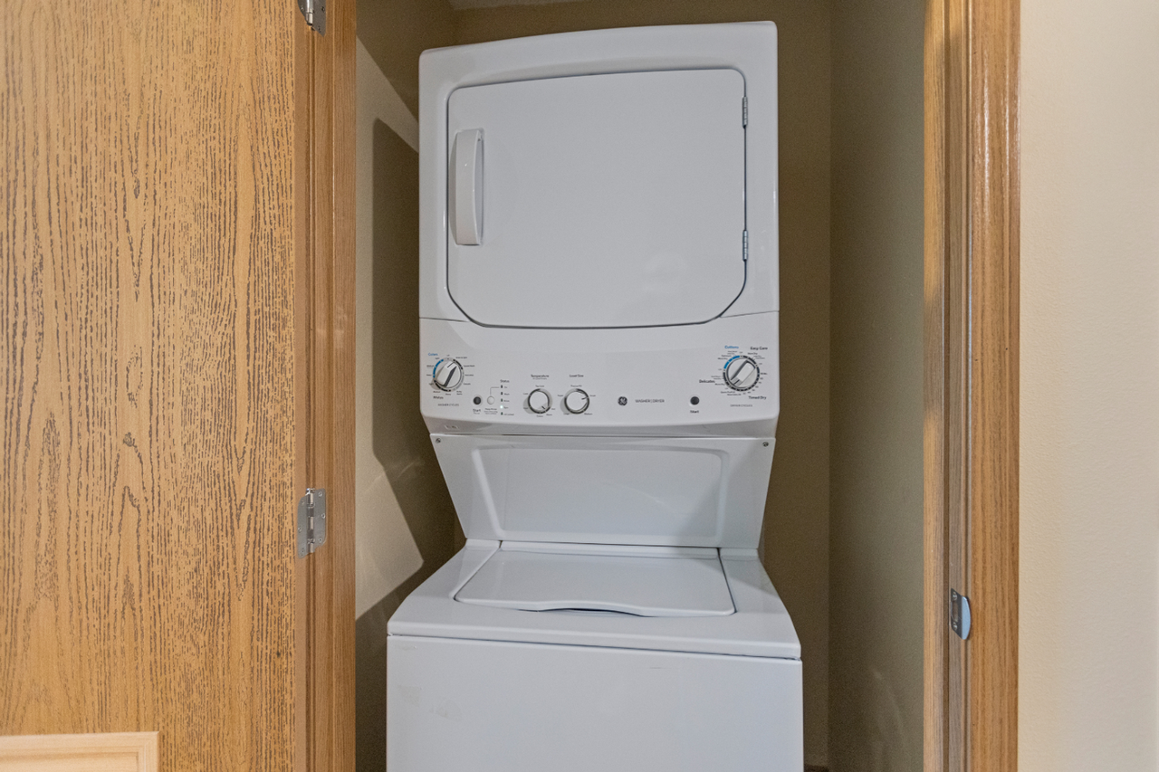 Kenyon Garden Apartments - Photo 6 of 25