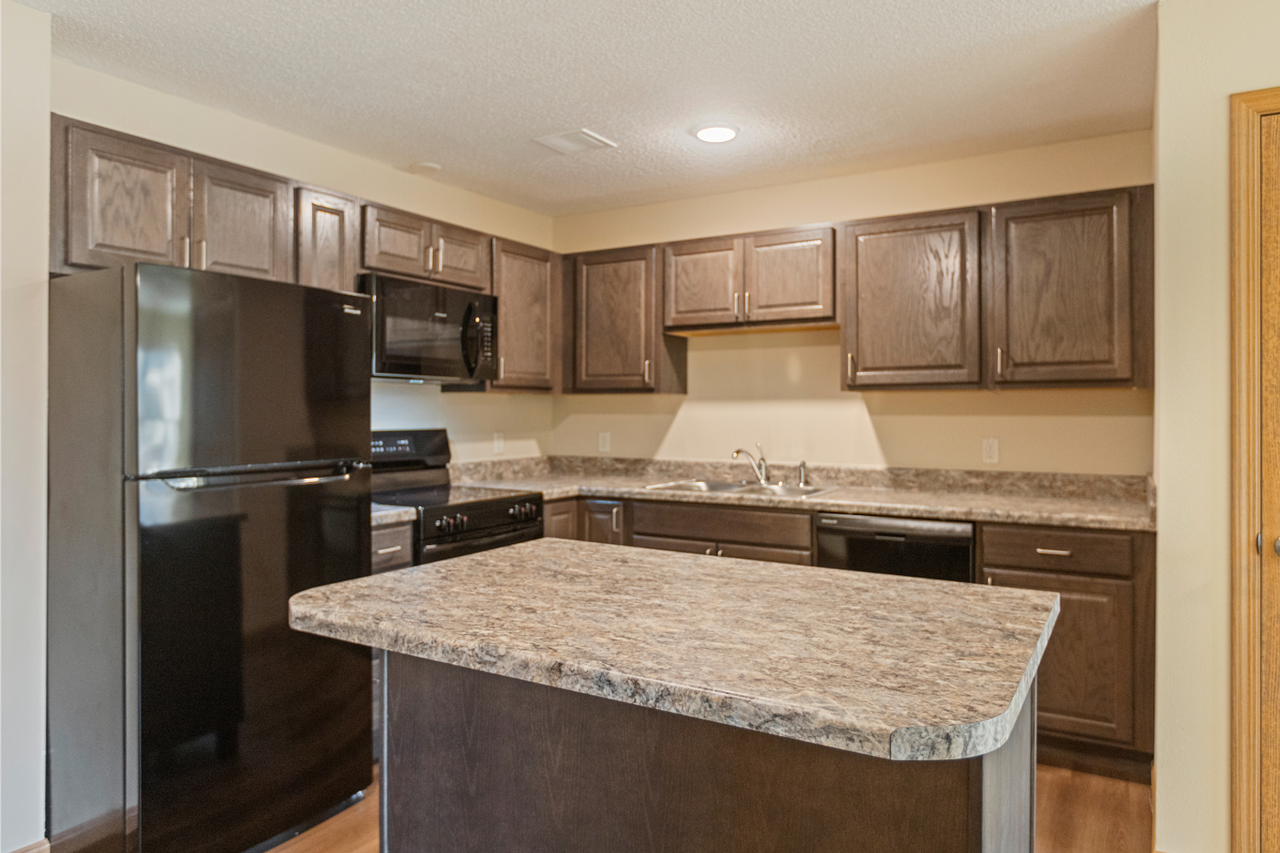Kenyon Garden Apartments - Photo 2 of 15