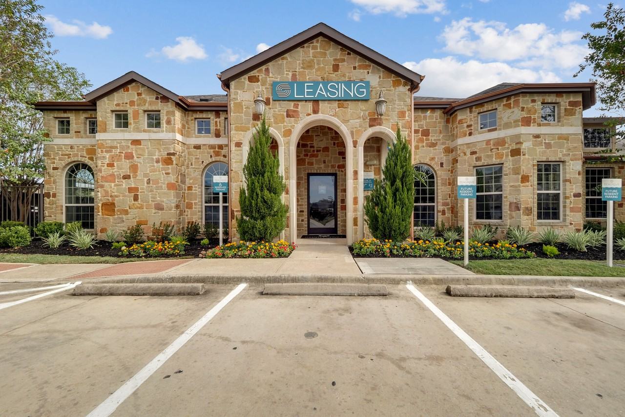 Seagrove - Photo 6 of 22