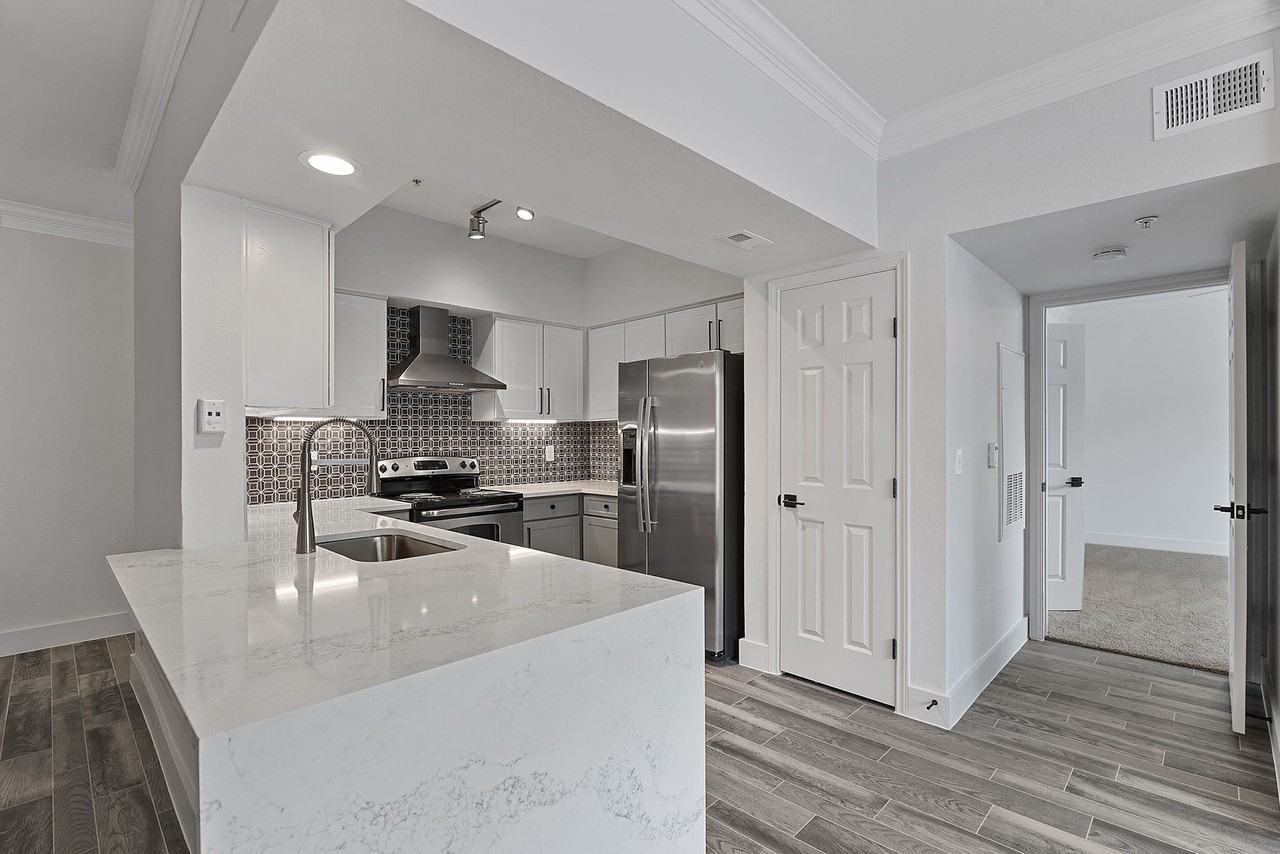 Kimpton - Photo 6 of 18