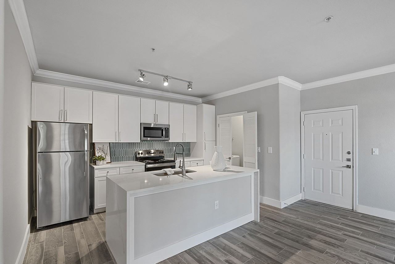 Florence - Photo 3 of 28